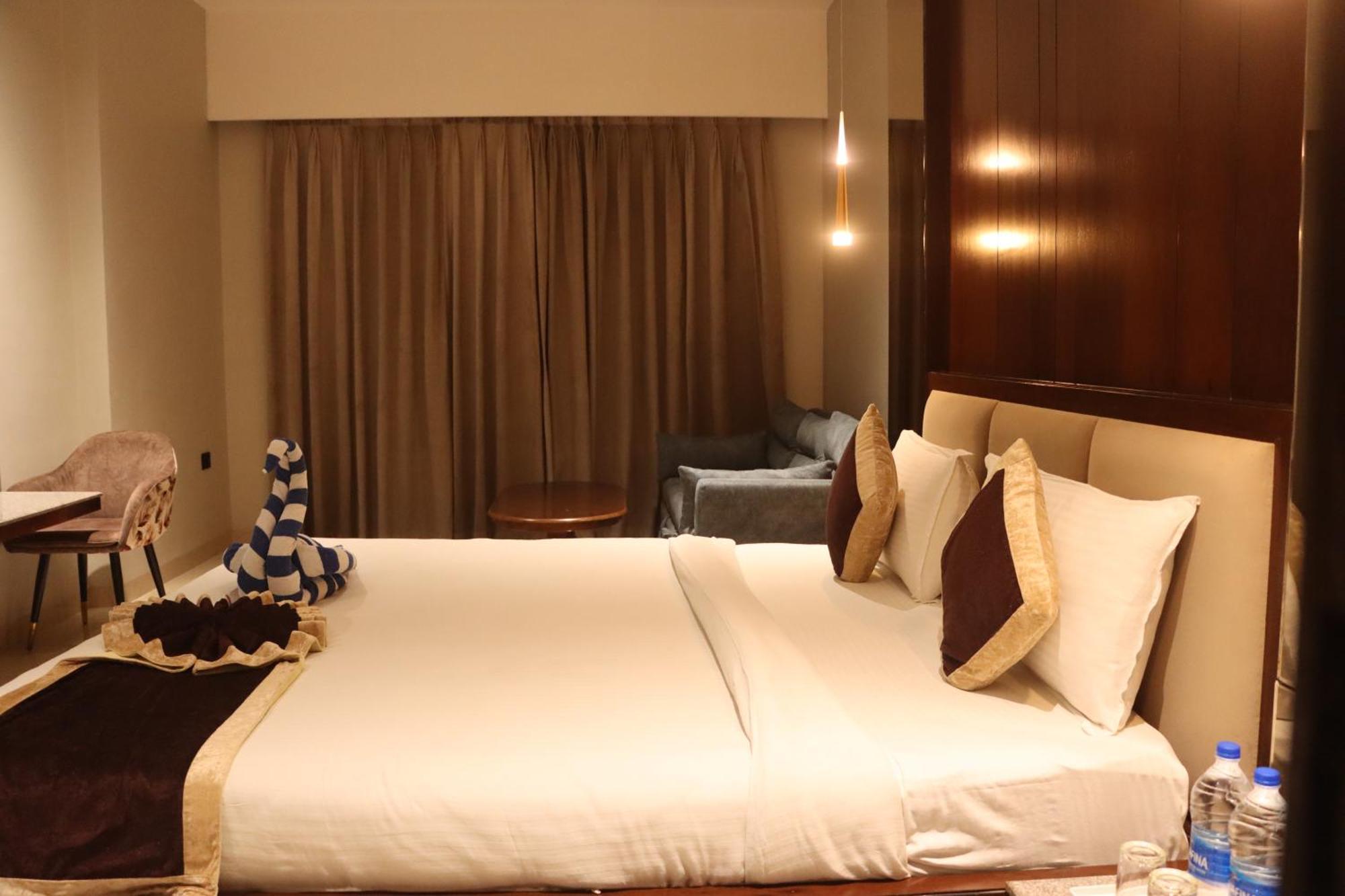 Motel Bilaspur City Exterior photo