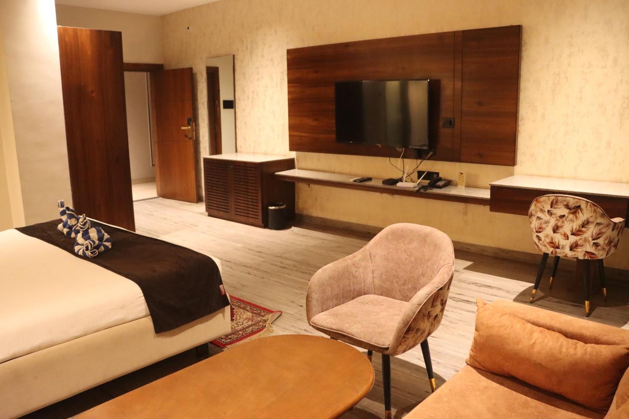 Motel Bilaspur City Exterior photo